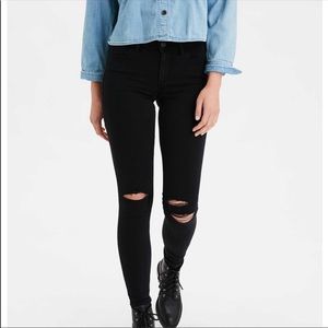 AEO black distressed destroyed jeggings size 8